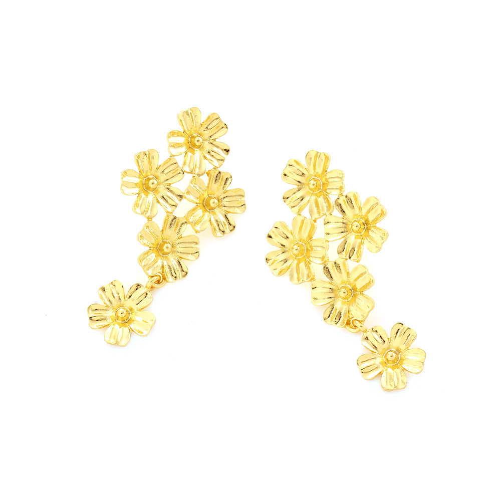 Wholesale Vintage Gold Flower Alloy Earrings